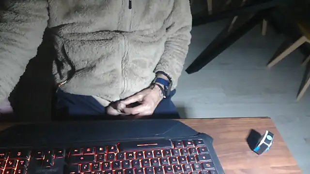 Adri gard online show from 04/11/26, 08:02