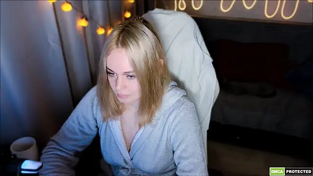 Snapshot of Bad_Girl009 chatting on 10/28/25, 07:49 Bad Girl009 online show from 10/28/25, 07:49