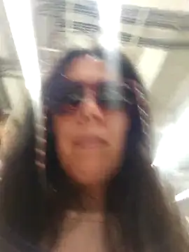 Reinacatchile online show from 02/24/25, 01:35