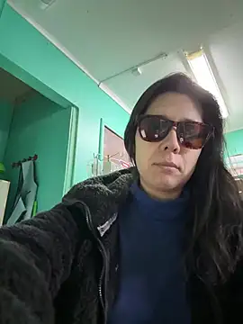 Reinacatchile online show from 03/12/26, 03:18