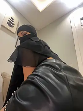 Amberonee31 online show from 02/09/25, 06:47