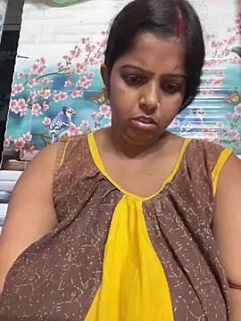 Beauty-queen online show from 10/18/25, 11:11