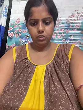 Beauty-queen online show from 10/26/25, 11:16