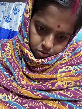 Snapshot of Beauty-queen chatting on 02/02/26, 11:20 Beauty-queen online show from 02/02/26, 11:20