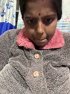 Snapshot of Beauty-queen chatting on 02/14/26, 12:57 Beauty-queen online show from 02/14/26, 12:57