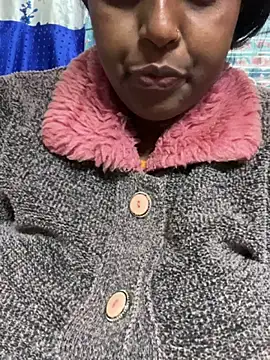 Snapshot of Beauty-queen chatting on 02/17/26, 01:18 Beauty-queen online show from 02/17/26, 01:18