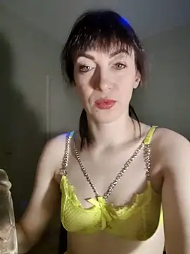 NikaXBerry online show from 01/02/25, 11:31