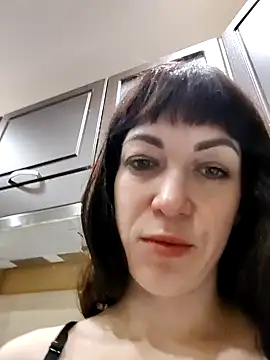 NikaXBerry online show from 02/14/25, 10:47