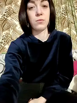 NikaXBerry online show from 02/23/25, 12:37