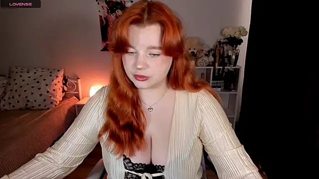  Lisa x online show from 11/18/25, 05:23