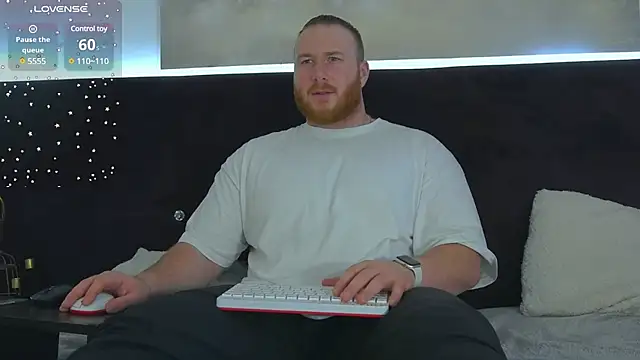 Snapshot of RoddyStill chatting on 01/30/25, 08:32 RoddyStill online show from 01/30/25, 08:32