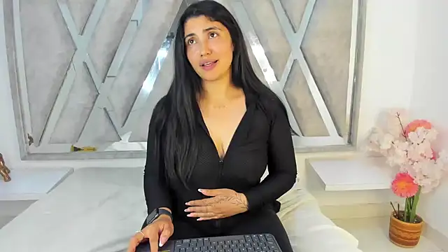 Danna 777  online show from 02/18/25, 03:31