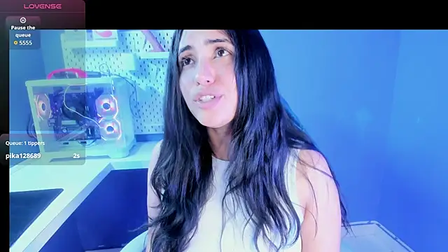 Danna 777  online show from 10/29/25, 10:55