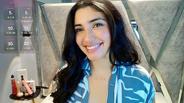 Danna 777  online show from 12/22/25, 04:26