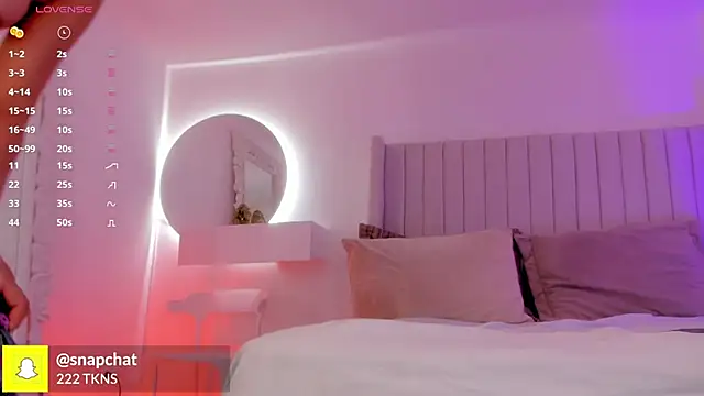 Shelynna azzul online show from 09/14/25, 07:46