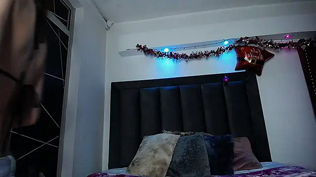 Tifanny Sweett online show from 12/31/24, 04:06