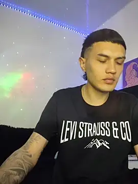 Tifanny Sweett online show from 11/21/25, 03:38