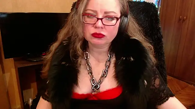 Snapshot of Miss_Tress chatting on 12/24/24, 07:33 Miss Tress online show from 12/24/24, 07:33