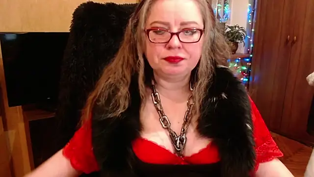 Snapshot of Miss_Tress chatting on 01/17/25, 06:02 Miss Tress online show from 01/17/25, 06:02
