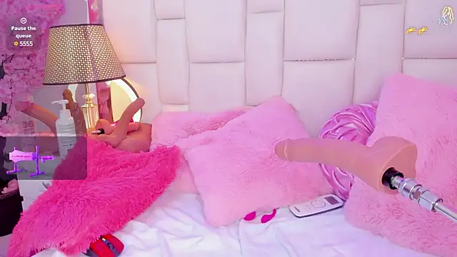 SenniaBella online show from 01/17/25, 05:08