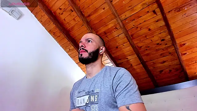 Tom Bailey online show from 12/02/25, 12:32