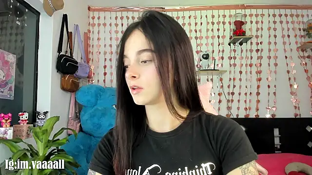 lucyy tay online show from 09/24/25, 11:19