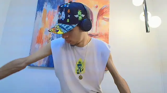 Snapshot of TomyMosterCock chatting on 12/28/24, 12:47 TomyMosterCock online show from 12/28/24, 12:47