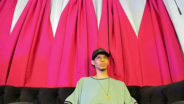 Snapshot of TomyMosterCock chatting on 12/30/24, 02:42 TomyMosterCock online show from 12/30/24, 02:42