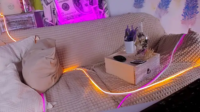 Snapshot of LolaLemona chatting on 03/09/25, 12:31 LolaLemona online show from 03/09/25, 12:31