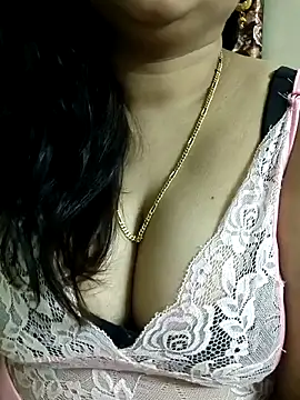 cuteyqueen online show from 01/03/25, 10:09