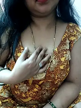 cuteyqueen online show from 10/31/25, 06:47