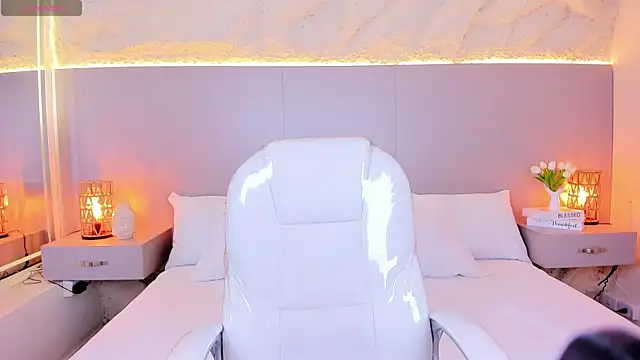 JessyEvans online show from 04/11/26, 07:29