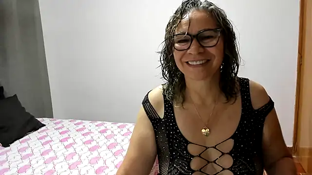 Carlaa-69 online show from 06/16/26, 09:34