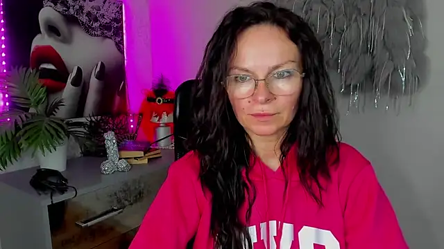 HelenLuxx online show from 03/27/26, 04:29