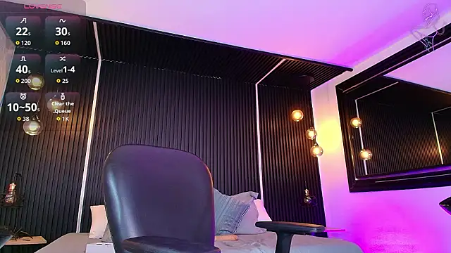  Holly Cat online show from 03/05/26, 10:39