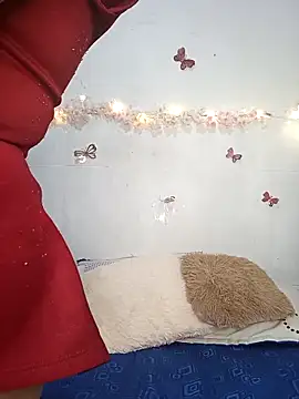 keterinjones--11 online show from 12/20/25, 01:34