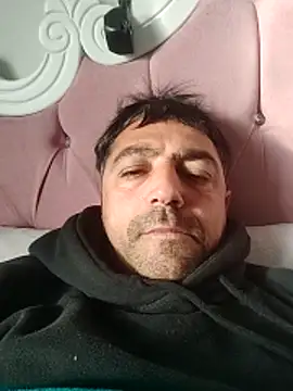 Snapshot of Muratcanik44 chatting on 02/12/26, 12:33 Muratcanik44 online show from 02/12/26, 12:33