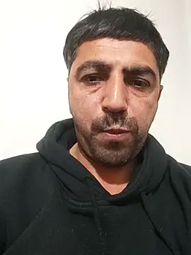 Snapshot of Muratcanik44 chatting on 02/14/26, 11:23 Muratcanik44 online show from 02/14/26, 11:23