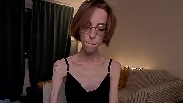 amber quell here online show from 02/05/26, 05:17