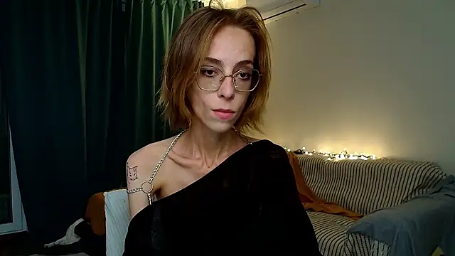 amber quell here online show from 06/01/26, 05:03