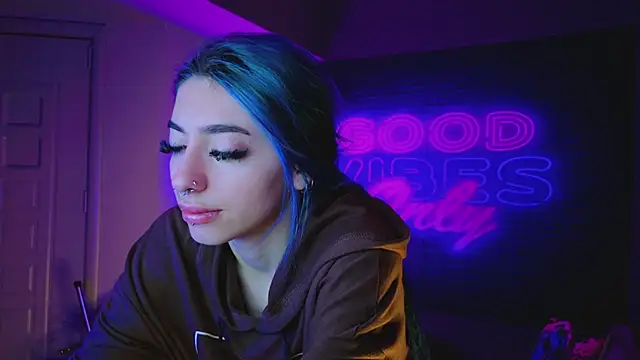 AriaVoss online show from 01/10/25, 08:48