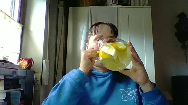  squirty cum lady  online show from 03/25/26, 07:14