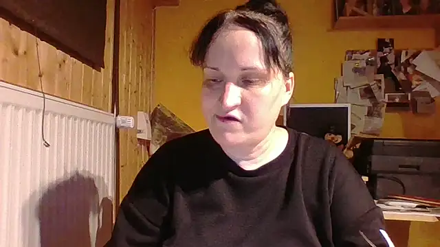 Snapshot of _squirty_cum_lady_ chatting on 06/24/26, 11:31 squirty cum lady online show from 06/24/26, 11:31
