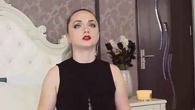 EllianaReese online show from 03/04/25, 07:19