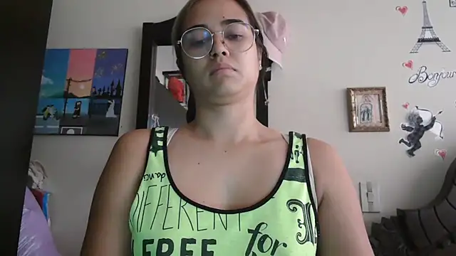 trianabell online show from 02/24/26, 05:33