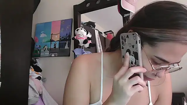 trianabell online show from 03/18/26, 04:10