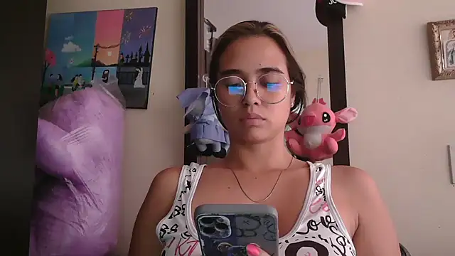 trianabell online show from 04/18/26, 07:07