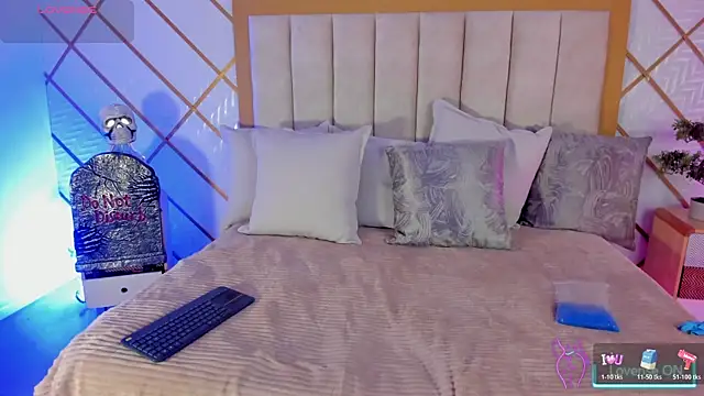 TamyHoney online show from 10/30/25, 01:40