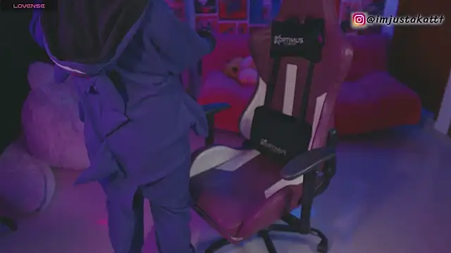 sensualkattt online show from 11/19/25, 01:38