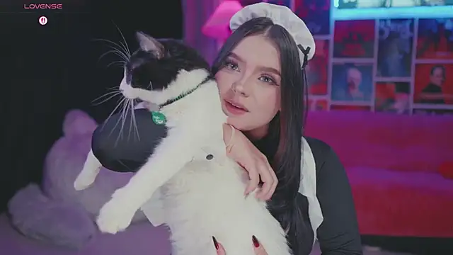 sensualkattt online show from 03/06/26, 11:12